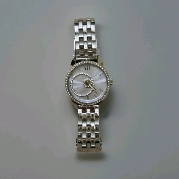 Android Elegant Silver Women display picture 1